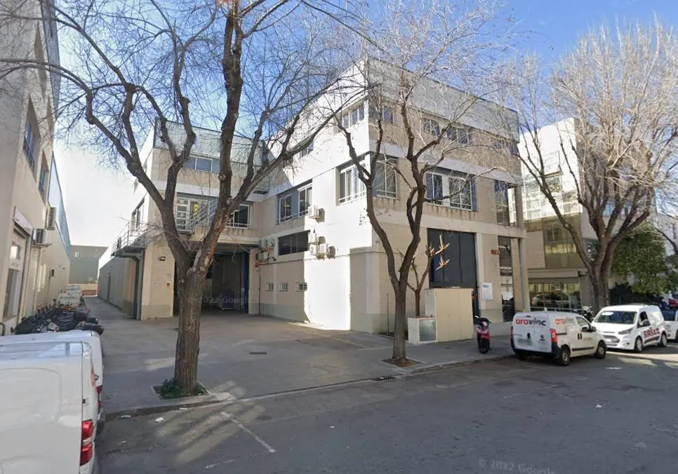 Nau industrial de lloguer de 502 m² - Badalona, Barcelona. 